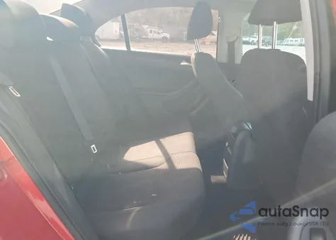 2015 Volkswagen Jetta Base из США, поврежденный, VIN 3VW2K7AJ2FM259336